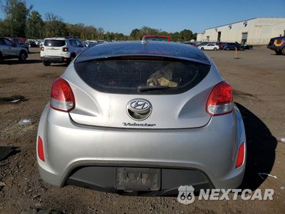 Zdjęcie 6 z 15 samochodu: 2013 HYUNDAI VELOSTER VIN:KMHTC6AD9DU086279 - miniatura