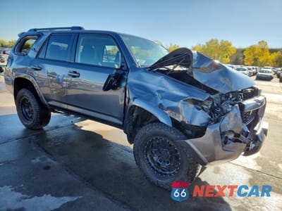 Czwarte zdjęcie samochodu z boku: 2020 TOYOTA 4RUNNER TRD OFF-ROAD VIN:JTEBU5JR4L5794950 - miniatura