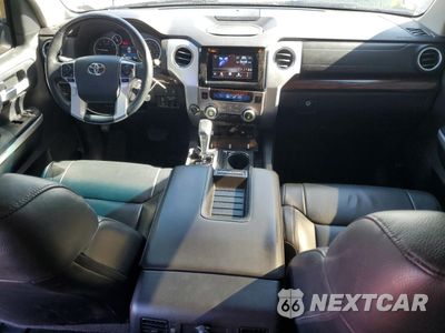 Zdjęcie 8 z 15 samochodu: 2017 TOYOTA TUNDRA CREWMAX LIMITED VIN:5TFHW5F17HX649876 - miniatura