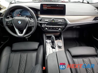 Zdjęcie 8 z 13 samochodu: 2022 BMW 530 I VIN:WBA53BH0XNWX41500 - miniatura