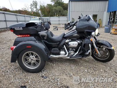 2018 HARLEY-DAVIDSON FLHTCUTG TRI GLIDE ULTRA 1HD1MAD13JB855460 - główne zdjęcie licytacji z USA - miniatura