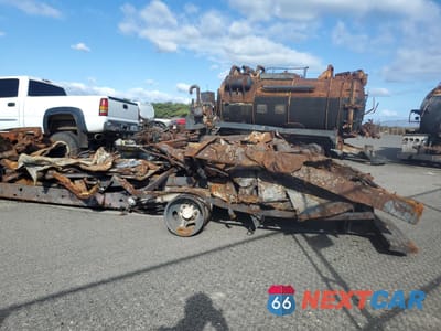 Trzecie zdjęcie samochodu z tyłu: 2022 GMC SAVANA CUT - EXPEDITOR TRUCK VIN:7GZ37TC76NN005607 - miniatura