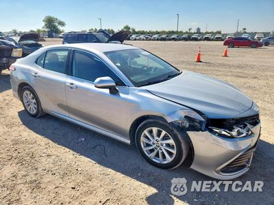 Czwarte zdjęcie samochodu z boku: 2023 TOYOTA CAMRY LE VIN:4T1C11AK2PU754824 - miniatura
