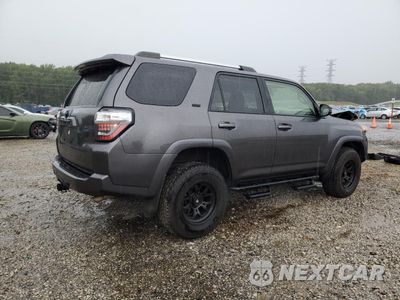 Trzecie zdjęcie samochodu z tyłu: 2019 TOYOTA 4RUNNER SR5/SR5 PREMIUM VIN:JTEBU5JR4K5649633 - miniatura