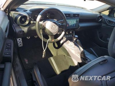 Zdjęcie 8 z 12 samochodu: 2024 TOYOTA GR 86 PREMIUM VIN:JF1ZNBE17R9759121 - miniatura