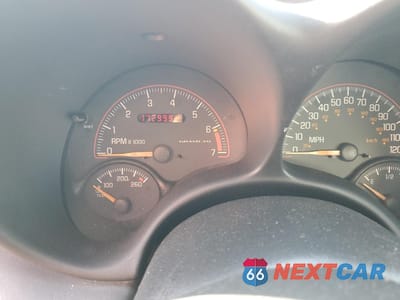 Zdjęcie 9 z 12 samochodu: 2004 PONTIAC GRAND AM SE1 VIN:1G2NF52E14C220041 - miniatura