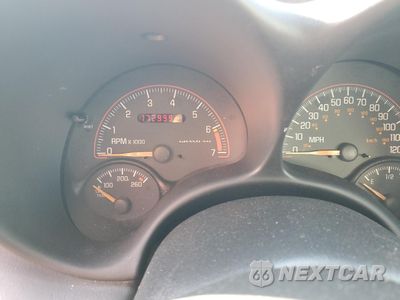 Zdjęcie 9 z 12 samochodu: 2004 PONTIAC GRAND AM SE1 VIN:1G2NF52E14C220041 - miniatura