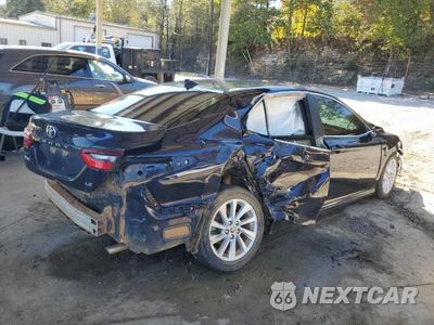Trzecie zdjęcie samochodu z tyłu: 2022 TOYOTA CAMRY LE VIN:4T1C11AK8NU685991 - miniatura
