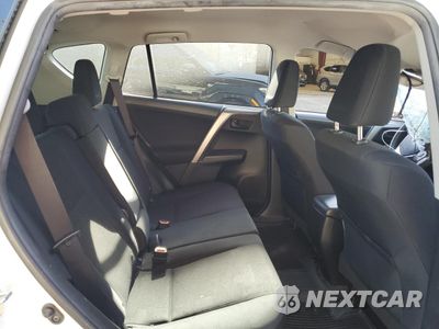 Zdjęcie 11 z 13 samochodu: 2018 TOYOTA RAV4 LE VIN:JTMBFREV5JJ204031 - miniatura