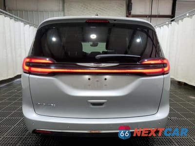 Zdjęcie 6 z 13 samochodu: 2024 CHRYSLER PACIFICA TOURING L VIN:2C4RC1BG7RR159406 - miniatura