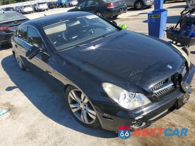 Czwarte zdjęcie samochodu z boku: 2009 MERCEDES-BENZ CLS 550 VIN:WDDDJ72X39A141322 - miniatura