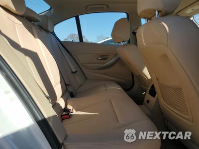 Zdjęcie 10 z 14 samochodu: 2013 BMW 328 I VIN:WBA3A5C55DF351033 - miniatura