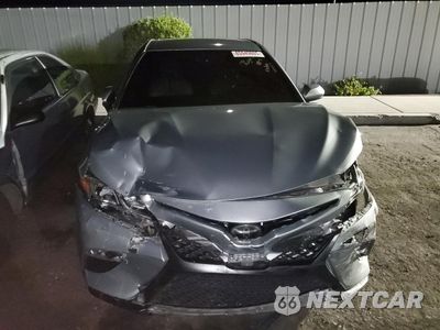 Piąte zdjęcie samochodu w środku: 2018 TOYOTA CAMRY L VIN:4T1B11HK7JU076063 - miniatura