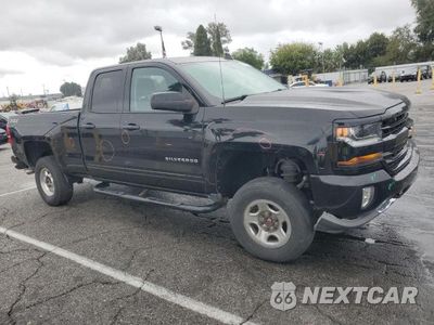 Czwarte zdjęcie samochodu z boku: 2016 CHEVROLET SILVERADO K1500 LT VIN:1GCVKREC7GZ260327 - miniatura