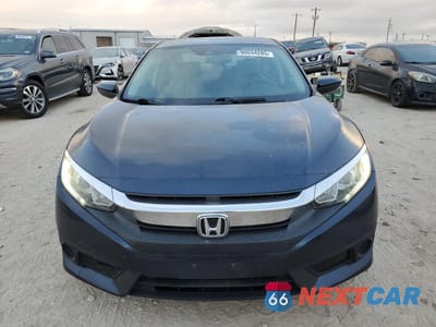 Piąte zdjęcie samochodu w środku: 2016 HONDA CIVIC LX VIN:19XFC2F61GE217017 - miniatura