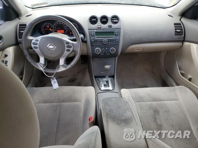 Zdjęcie 8 z 15 samochodu: 2011 NISSAN ALTIMA BASE VIN:1N4AL2AP5BN484097 - miniatura