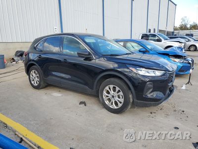 Czwarte zdjęcie samochodu z boku: 2023 FORD ESCAPE ACTIVE VIN:1FMCU0GN1PUB39815 - miniatura