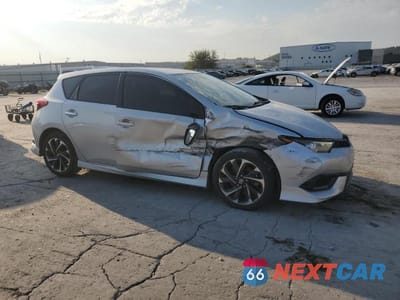 Czwarte zdjęcie samochodu z boku: 2016 TOYOTA SCION IM VIN:JTNKARJE6GJ503326 - miniatura