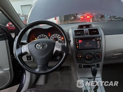 Zdjęcie 9 z 10 samochodu: 2013 TOYOTA COROLLA BASE VIN:2T1BU4EEXDC074398 - miniatura