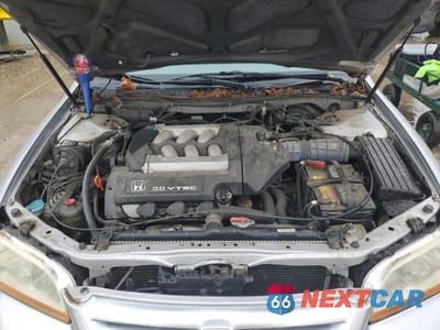 Zdjęcie 11 z 11 samochodu: 2001 HONDA ACCORD VIN:1HGCG16581A085569 - miniatura