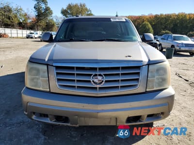 Piąte zdjęcie samochodu w środku: 2003 CADILLAC ESCALADE LUXURY VIN:1GYEK63N53R313503 - miniatura