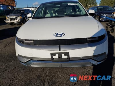 Piąte zdjęcie samochodu w środku: 2024 HYUNDAI IONIQ 5 LIMITED VIN:KM8KRDDF9RU329768 - miniatura
