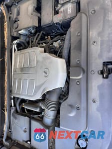 Zdjęcie 7 z 10 samochodu: 2016 LEXUS GX 460 VIN:JTJBM7FX8G5129382 - miniatura