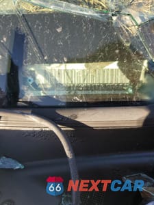 Zdjęcie 12 z 14 samochodu: 2005 CHEVROLET MALIBU LS VIN:1G1ZT52895F315164 - miniatura