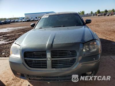 Piąte zdjęcie samochodu w środku: 2005 DODGE MAGNUM SXT VIN:2D4FV48V75H648010 - miniatura