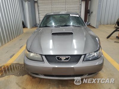 Piąte zdjęcie samochodu w środku: 2004 FORD MUSTANG VIN:1FAFP40604F189503 - miniatura