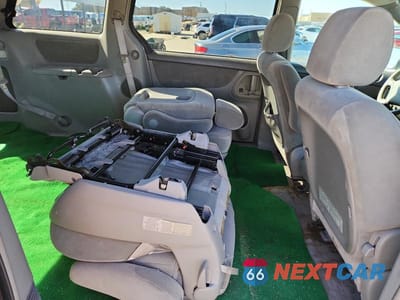 Zdjęcie 11 z 14 samochodu: 2005 TOYOTA SIENNA LE 7 PASSENGER VIN:5TDZA23C15S227224 - miniatura