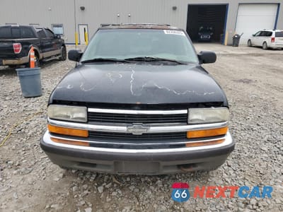 Piąte zdjęcie samochodu w środku: 1999 CHEVROLET BLAZER VIN:1GNDT13W7X2233779 - miniatura