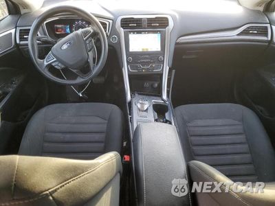 Zdjęcie 8 z 11 samochodu: 2019 FORD FUSION SE VIN:3FA6P0HD0KR215108 - miniatura