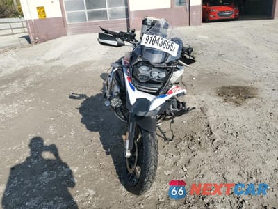 Drugie zdjęcie samochodu z przodu: 2021 BMW R 1250 GS ADVENTURE VIN:WB10M1306M6D93673 - miniatura