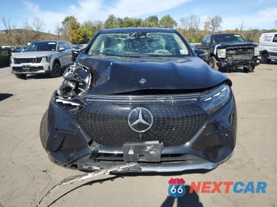 Piąte zdjęcie samochodu w środku: 2023 MERCEDES-BENZ EQS SUV 450 4MATIC VIN:4JGDM2EB1PA013996 - miniatura