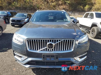 Piąte zdjęcie samochodu w środku: 2024 VOLVO XC90 PLUS VIN:YV4H60CE4R1149329 - miniatura