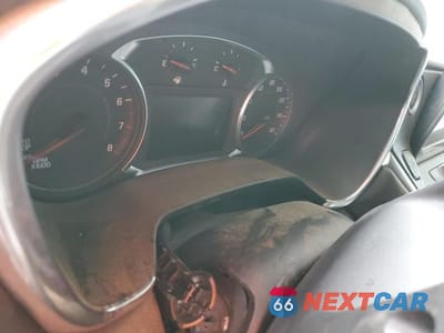 Zdjęcie 9 z 12 samochodu: 2025 CHEVROLET BLAZER 2LT VIN:3GNKBCR44SS138895 - miniatura