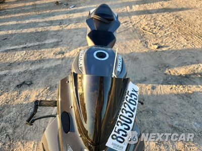 Piąte zdjęcie samochodu w środku: 2025 SUZUKI GSX-R600 VIN:JS1GN7FA3S7101756 - miniatura