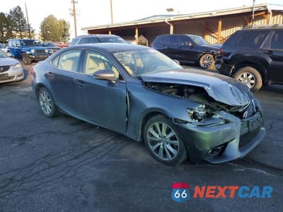 Czwarte zdjęcie samochodu z boku: 2016 LEXUS IS 200T VIN:JTHBA1D21G5020180 - miniatura
