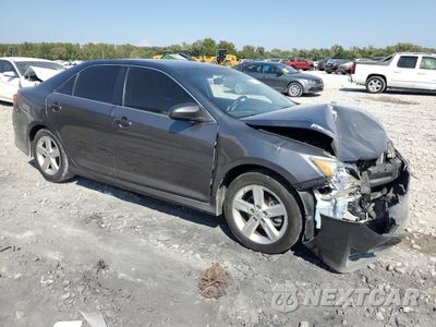 Czwarte zdjęcie samochodu z boku: 2014 TOYOTA CAMRY L VIN:4T1BF1FK4EU384138 - miniatura