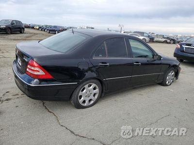 Trzecie zdjęcie samochodu z tyłu: 2005 MERCEDES-BENZ C 240 4MATIC VIN:WDBRF81J05F674051 - miniatura