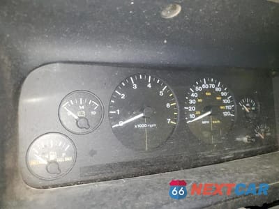 Zdjęcie 9 z 13 samochodu: 1998 JEEP GRAND CHEROKEE LIMITED VIN:1J4GZ78Y1WC136047 - miniatura