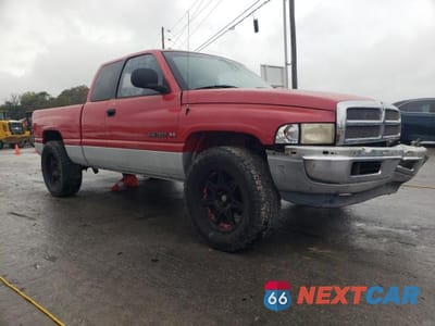 Czwarte zdjęcie samochodu z boku: 1999 DODGE RAM 1500 VIN:3B7HC12Y8XG116006 - miniatura