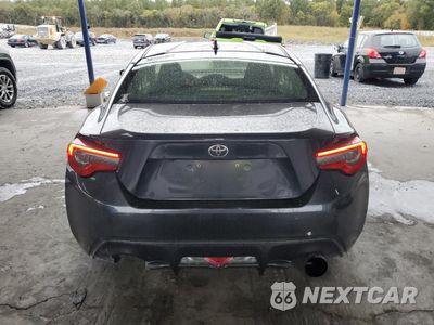 Zdjęcie 6 z 13 samochodu: 2017 TOYOTA 86 BASE VIN:JF1ZNAA11H8704586 - miniatura