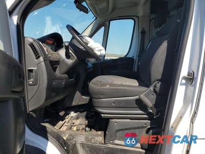 Zdjęcie 7 z 13 samochodu: 2017 RAM PROMASTER 1500 1500 STANDARD VIN:3C6TRVAG0HE543922 - miniatura