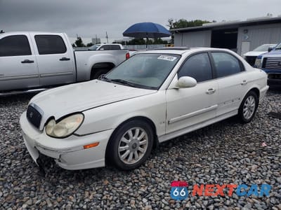 2002 HYUNDAI SONATA GLS KMHWF35H32A652192 - główne zdjęcie licytacji z USA - miniatura