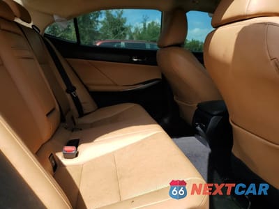 Zdjęcie 10 z 15 samochodu: 2016 LEXUS IS 200T VIN:JTHBA1D2XG5017925 - miniatura