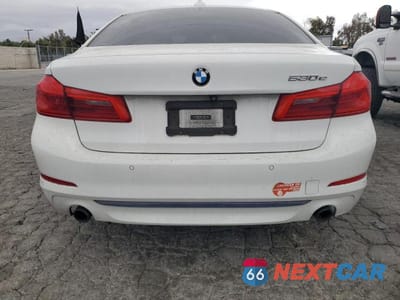 Zdjęcie 6 z 11 samochodu: 2018 BMW 530E VIN:WBAJA9C55JB033169 - miniatura