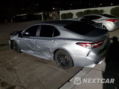 Drugie zdjęcie samochodu z przodu: 2018 TOYOTA CAMRY L VIN:4T1B11HK7JU076063 - miniatura