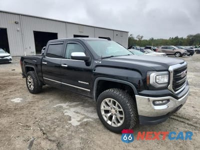Czwarte zdjęcie samochodu z boku: 2018 GMC SIERRA K1500 SLT VIN:3GTU2NEC9JG422843 - miniatura